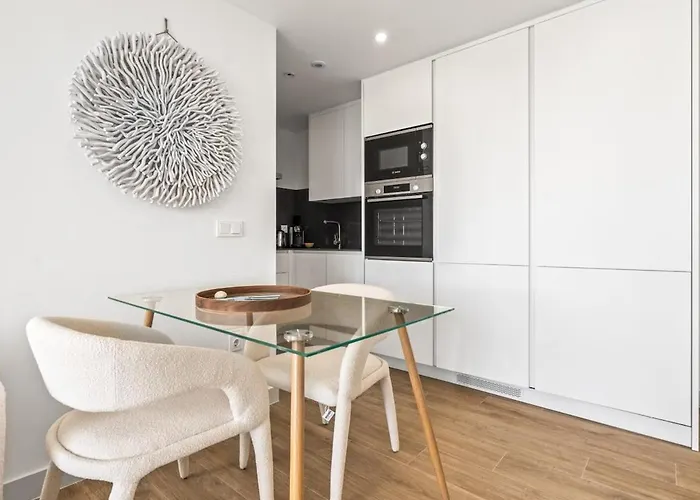 Al4-2025 - - Alcazaba Lagoon إِستيبونا