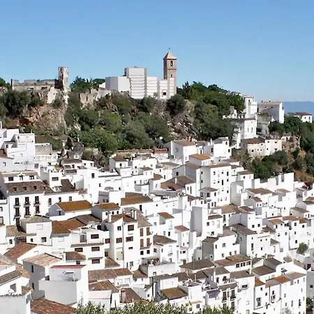 Al4-2025 - - Alcazaba Lagoon * Estepona