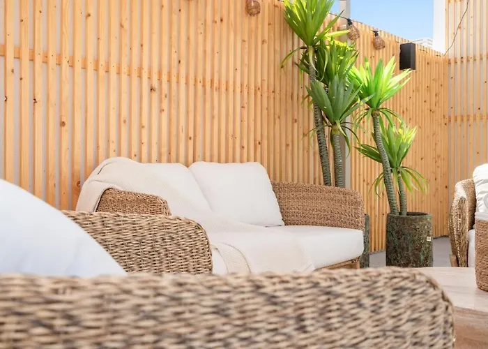 Al4-2025 - - Alcazaba Lagoon Apartment *