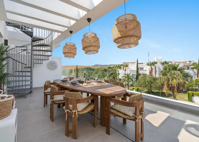 Al4-2025 - - Alcazaba Lagoon