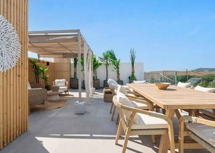 Al4-2025 - - Alcazaba Lagoon